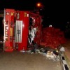 Truk Terguling,  Puluhan Karung Jahe Tumpah